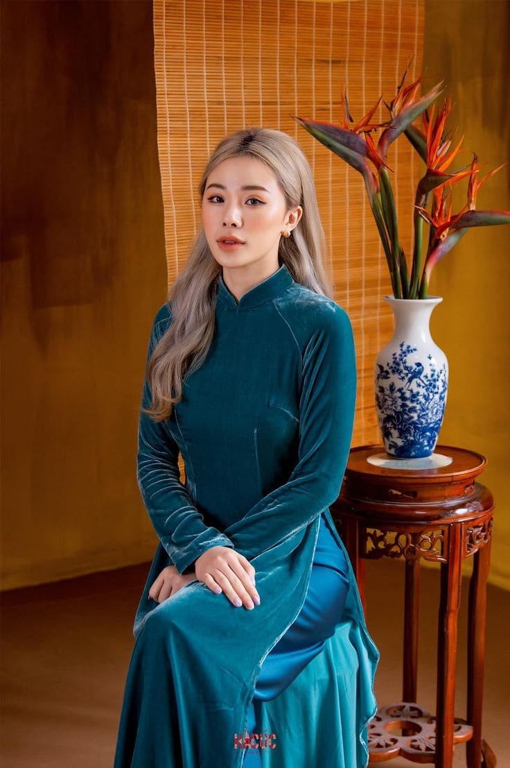Áo Dài Nhung Xanh - Ảnh 3